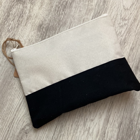 Rock Fleur Glacial Face Mask - Picture 11 of 11